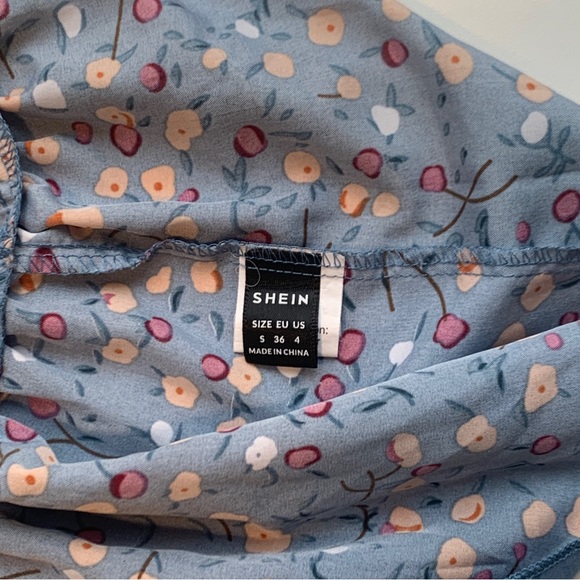 3/$35 blue floral skirt (size s) - Picture 4 of 8